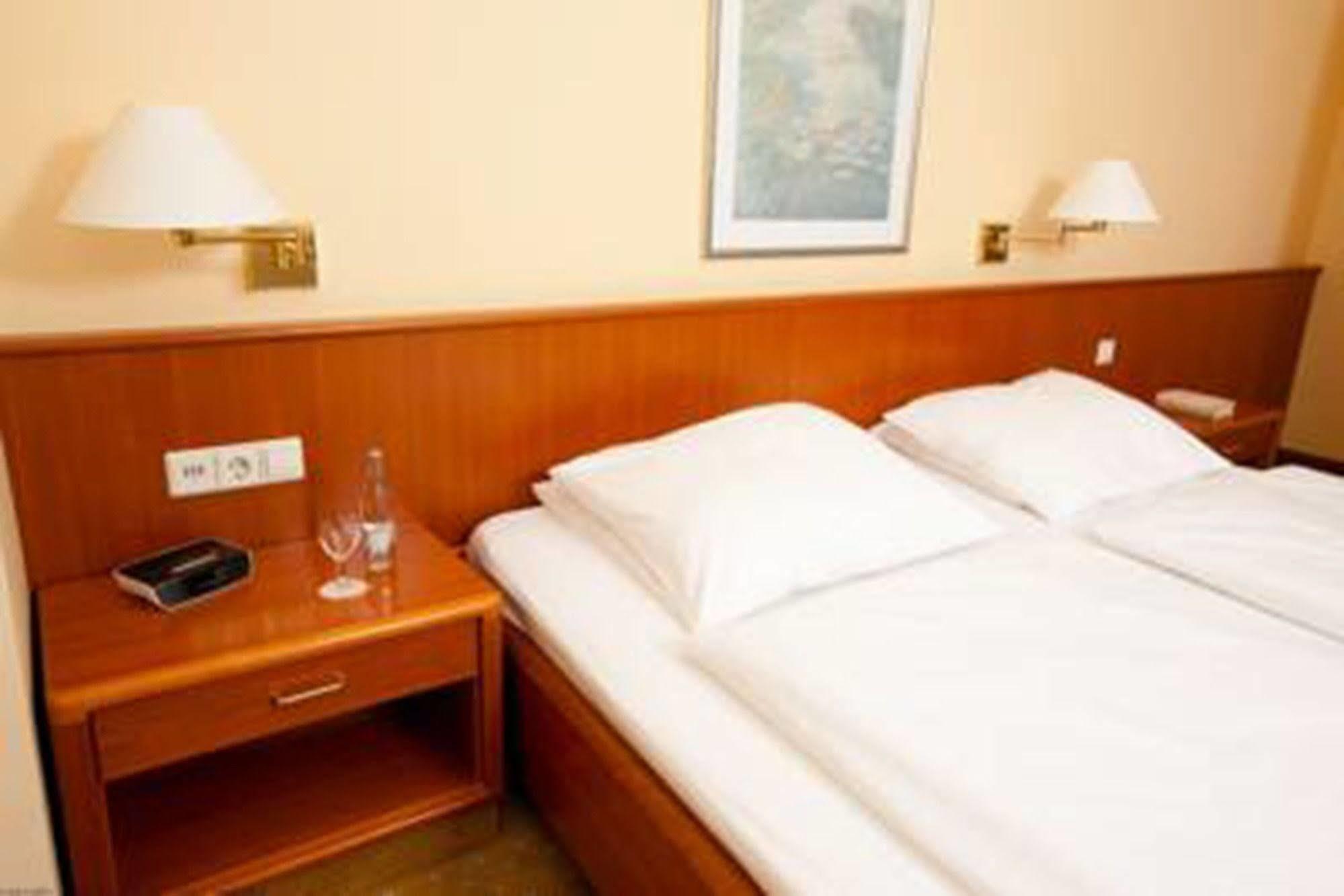 Best Western Hotel Geheimer Rat Magdeburgo Exterior foto